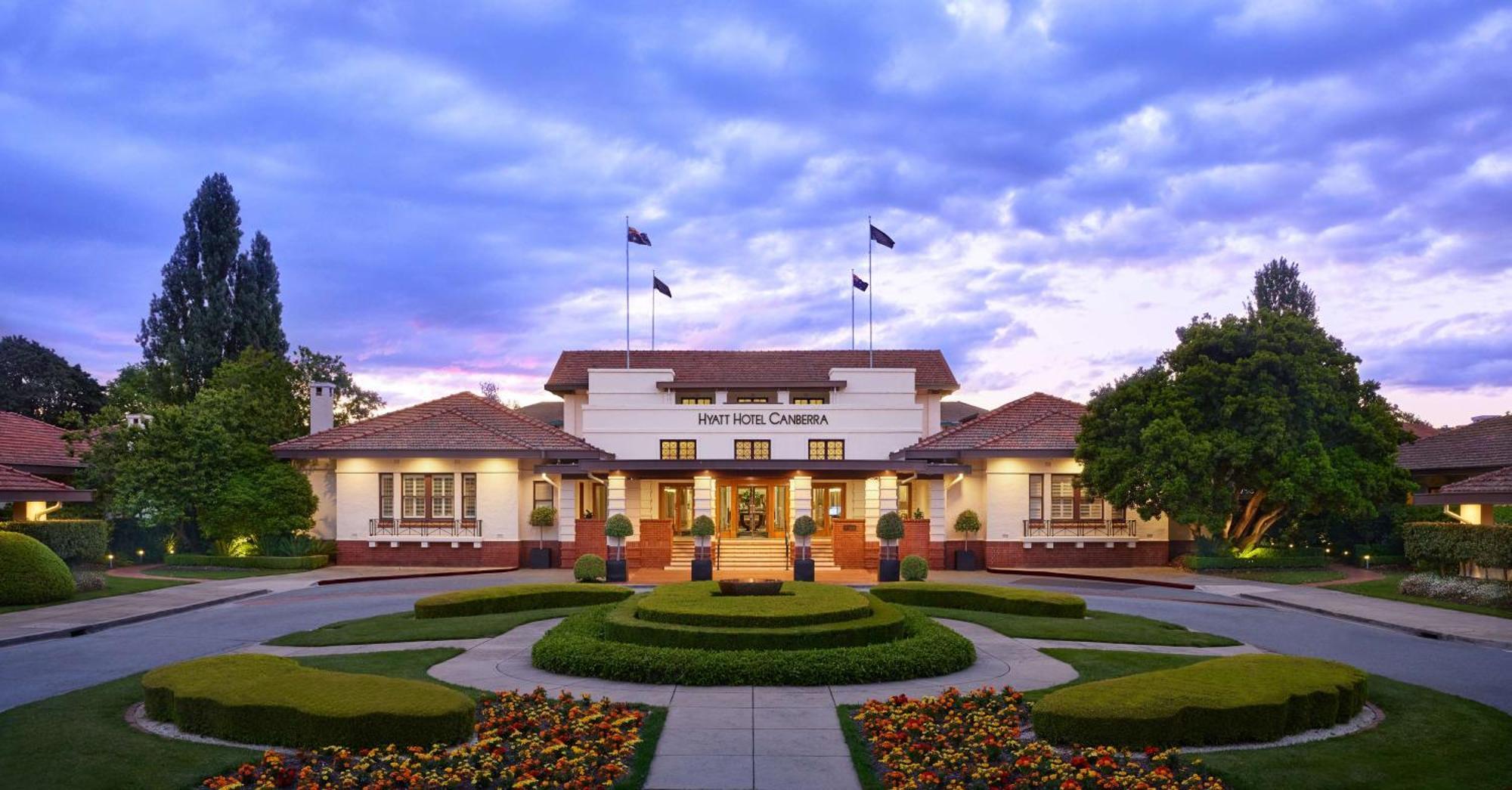 Hyatt Hotel Canberra - A Park Hyatt Hotel Exterior photo